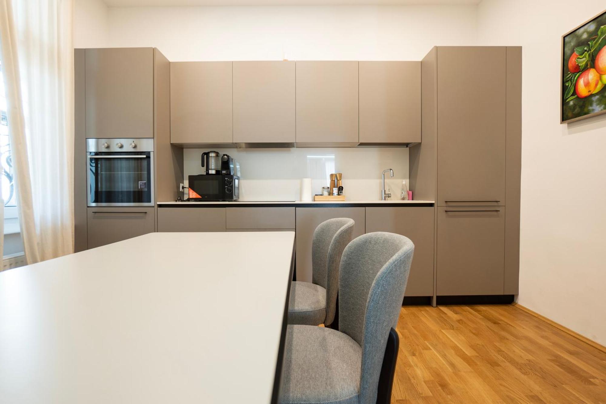 Charming 2-Room Apartment With Balcony, 15 Min To Center Wien Eksteriør billede