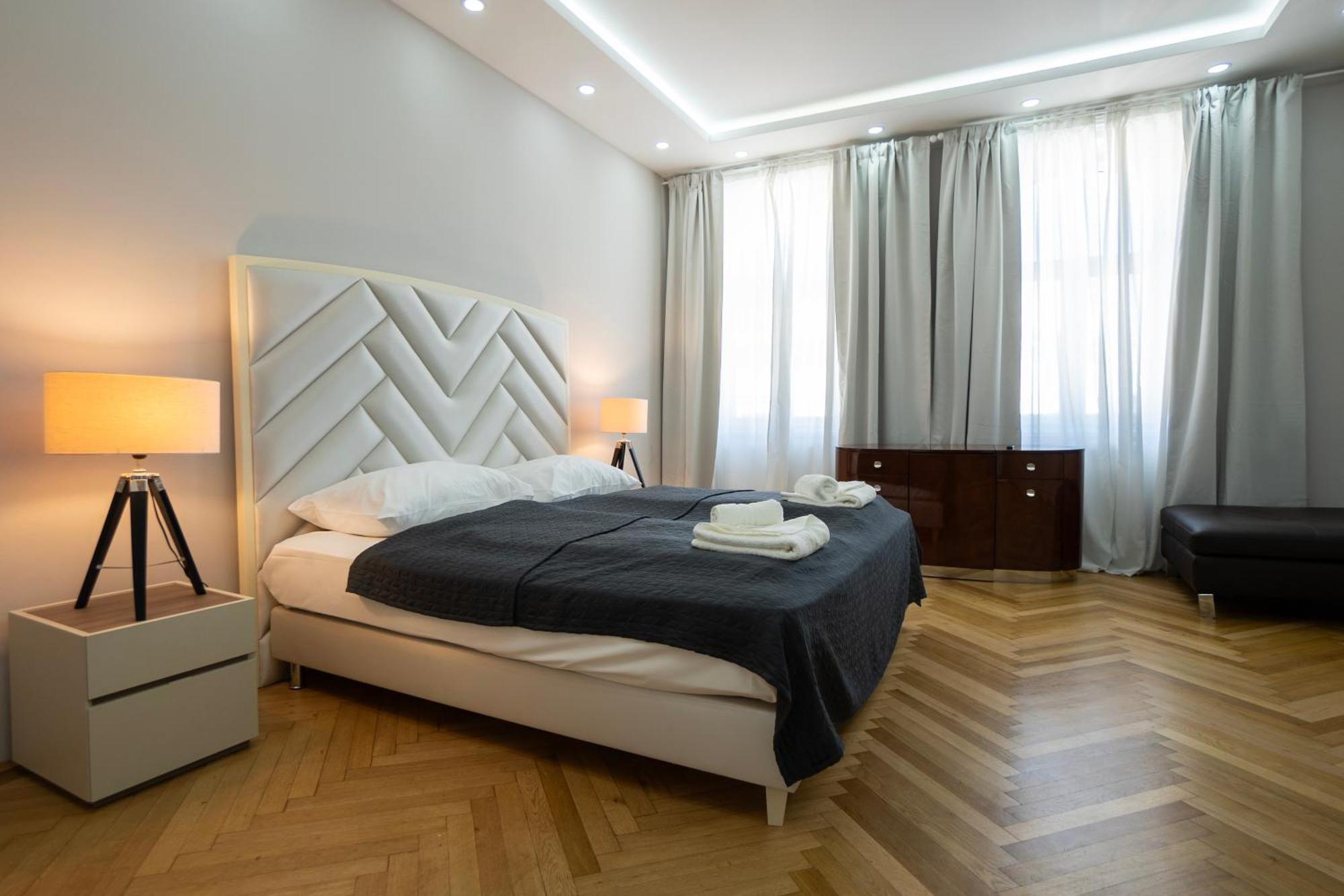 Charming 2-Room Apartment With Balcony, 15 Min To Center Wien Eksteriør billede